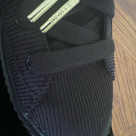 PUMA
x FENTY Women's Creeper Phatty Corduroy Low Top Platform Sneakers - Picture 8 of 8